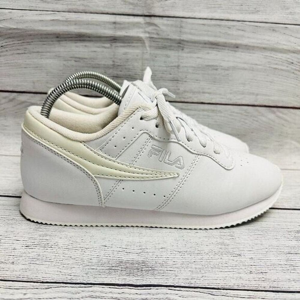 FILA Womens White Walking‎ Sneakers 8.5 Casual Shoes 5SC60508-100